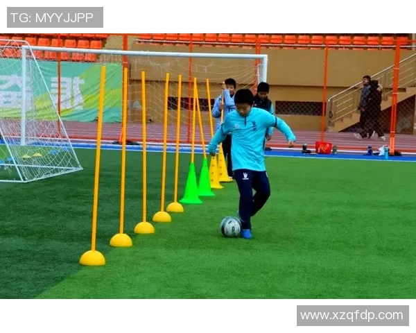 探索足球裸训的魅力与挑战提升球技的全新训练方式